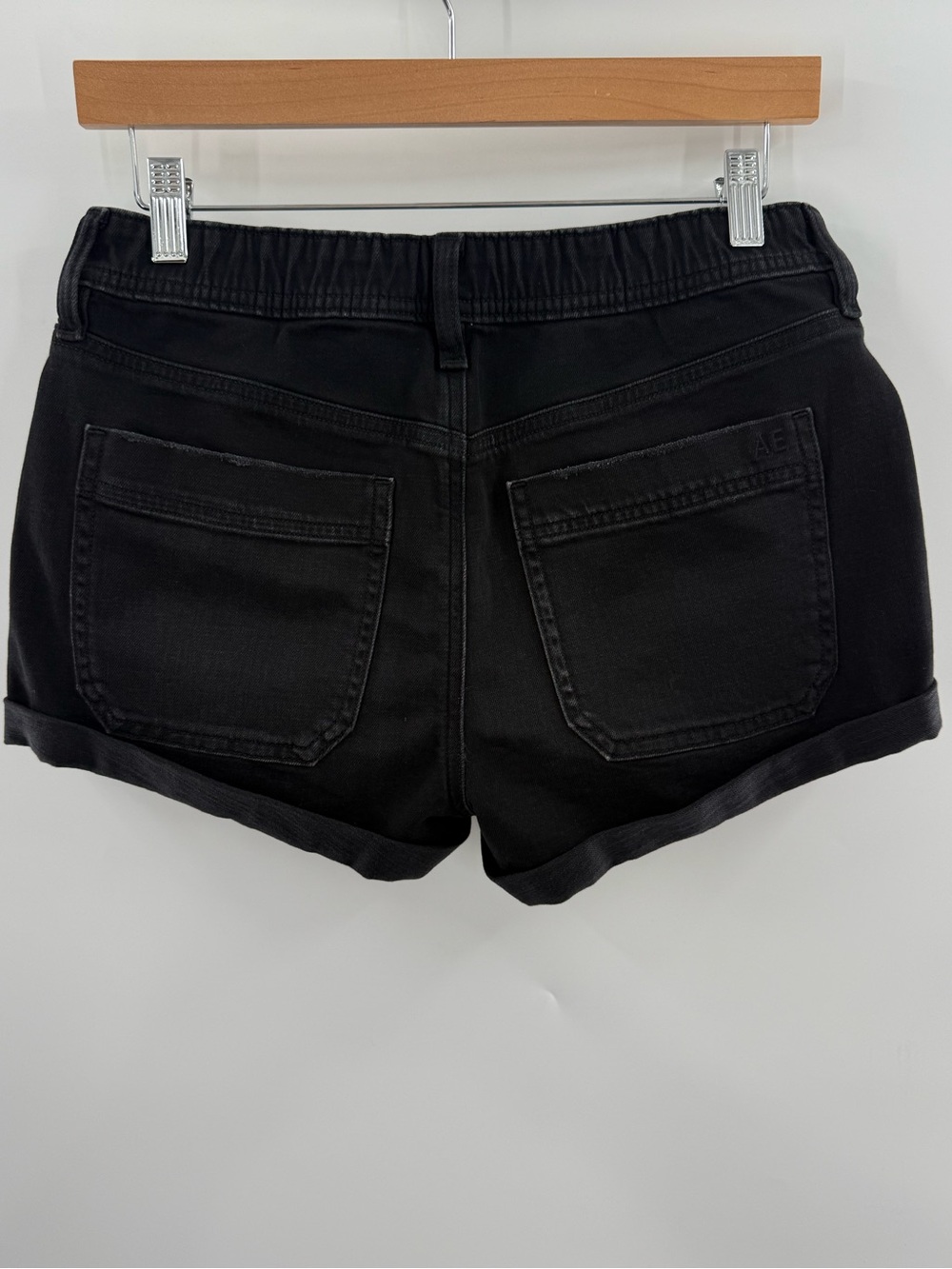 American Eagle Easy Shortie Black Wash Stretch Waistband Jean Shorts Size 0 - Picture 7 of 11